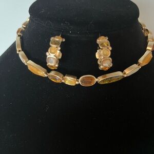 Elegant Gold and Amber Jewelry Set